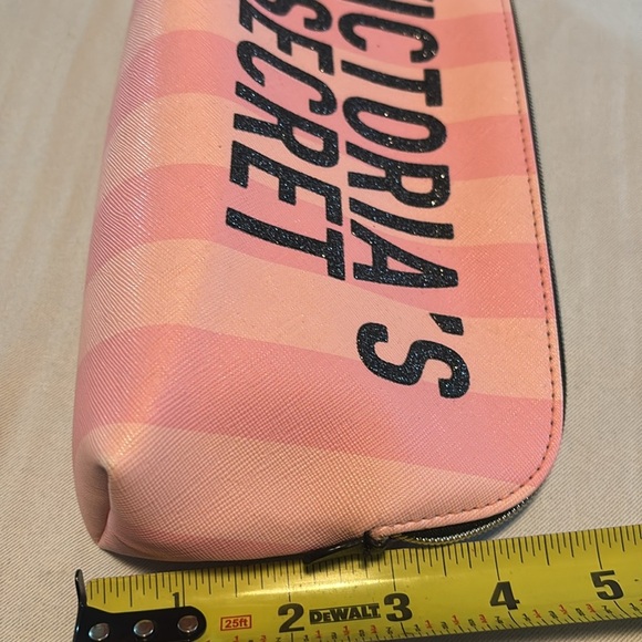 Victoria's Secret Pink Signature Striped
Cosmetic Makeup Clutch Bag - Picture 4 of 4